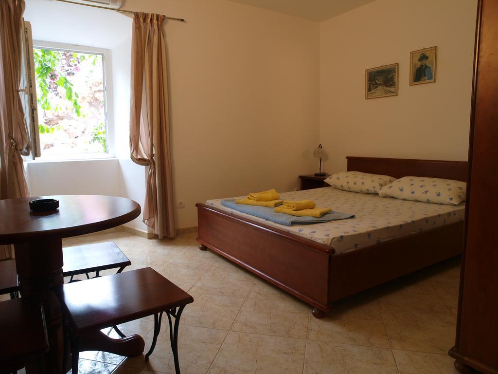 Apartments Obala Dragovic Petrovazzo Camera foto