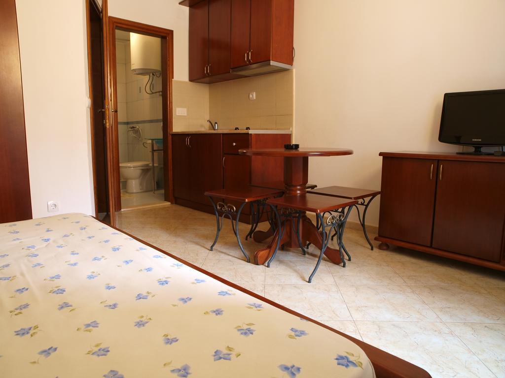 Apartments Obala Dragovic Petrovazzo Camera foto