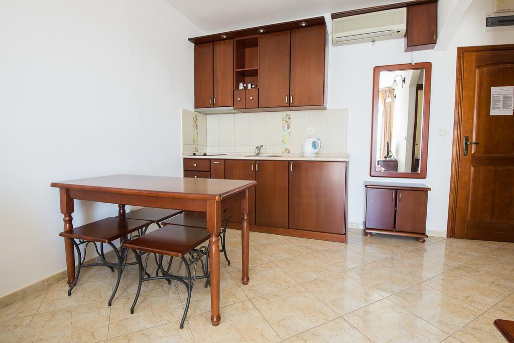 Apartments Obala Dragovic Petrovazzo Esterno foto